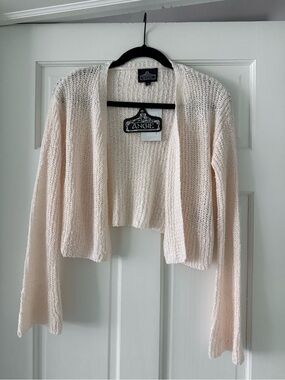 ANGIE LIGHT WEIGHT IVORY FLARE SLEEVE CARDIGAN - MEDIUM (NWT)